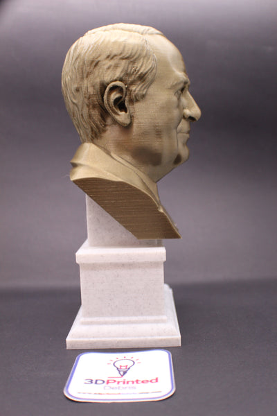 Thomas Edison Famous American Inventor and Businessman Sculpture Bust on Box Plinth