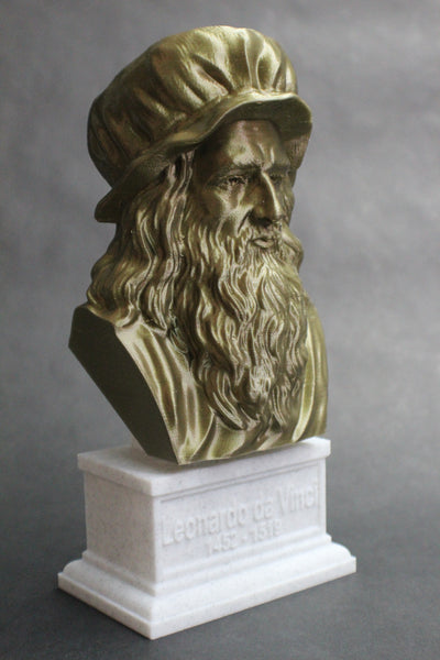 Leonardo da Vinci Italian Polymath, inventor, painter, and Renaissance man Sculpture Bust on Box Plinth