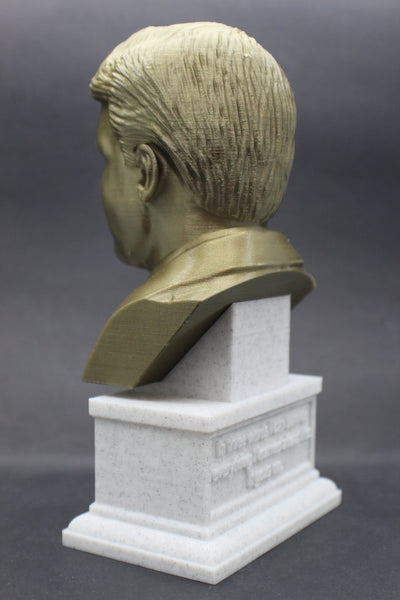 Robert Frost, American Poet, Sculpture Bust on Box Plinth
