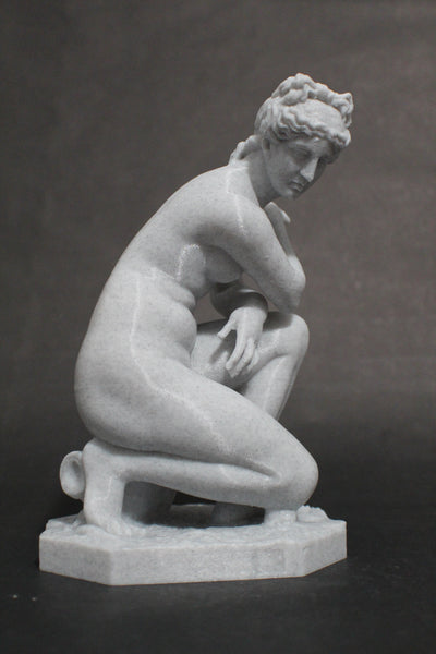 Crouching Venus Replica