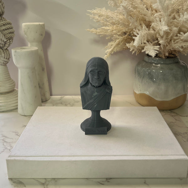 Saint Teresa of Calcutta (Mother Teresa), Devoted Servant of the Poor and Founder of the Missionaries of Charity Sculpture Bust on Pedestal