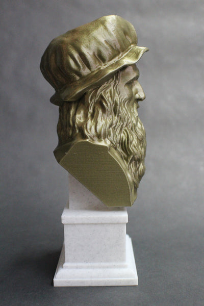 Leonardo da Vinci Italian Polymath, inventor, painter, and Renaissance man Sculpture Bust on Box Plinth