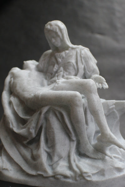 Michelangelo's La Pieta Replica